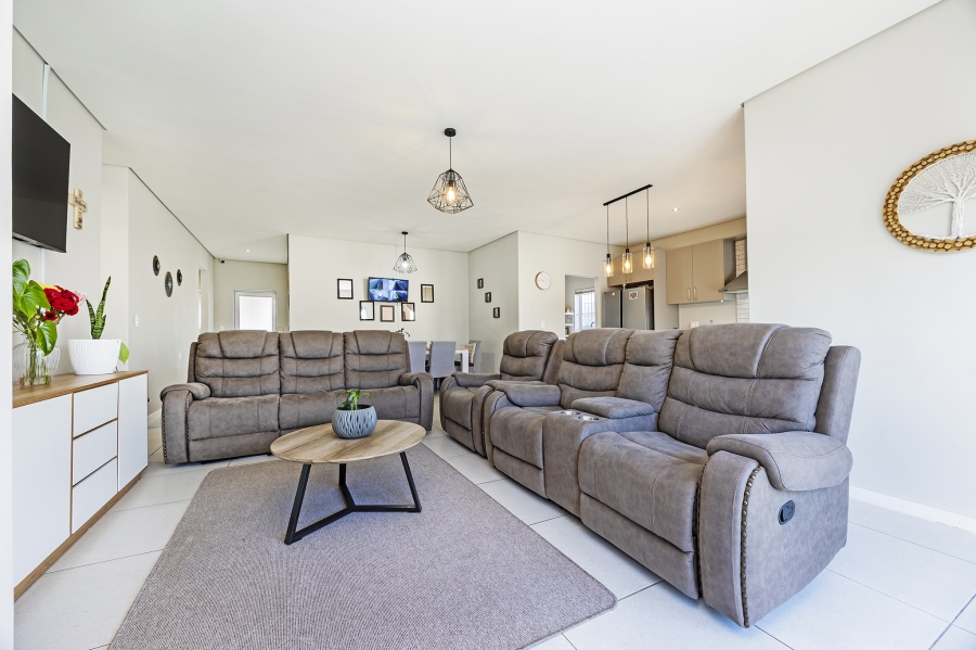 3 Bedroom Property for Sale in Jagtershof Western Cape